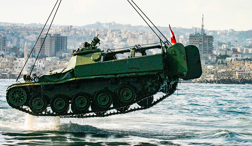 Ливан завлекает туристов танками